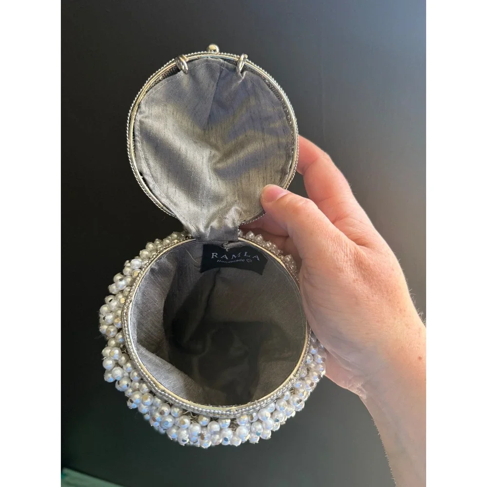 Ramla Cocktail Pearl Signature Bag OS Silver White Beaded Lantern Evening Bag